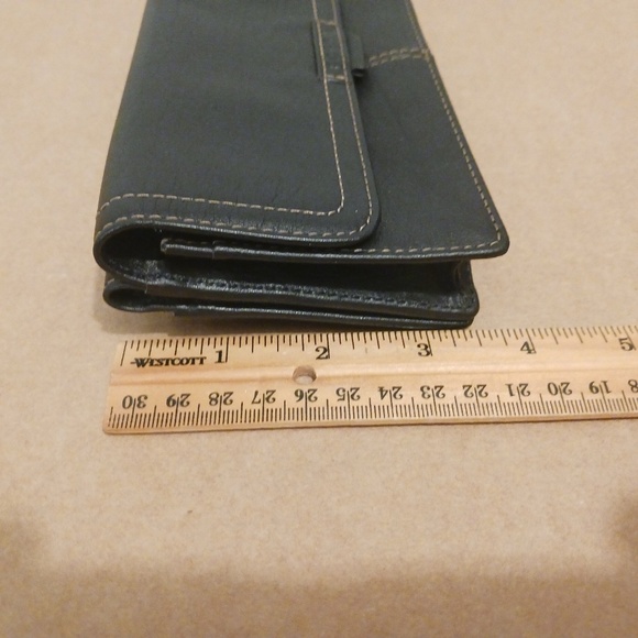 NWT FOSSIL LEATHER WALLET BLACK - Picture 2 of 9